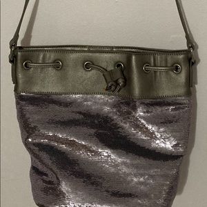 Beautiful shoulder bag medium size Great Condition